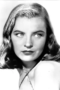 Photo Ella Raines