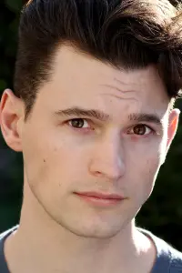 Photo Bryan Dechart