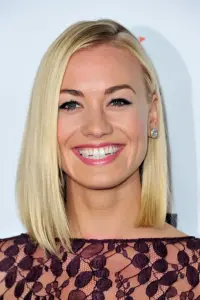 Photo Yvonne Strahovski