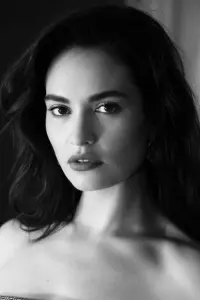 Photo Lily James