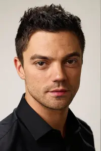 Photo Dominic Cooper