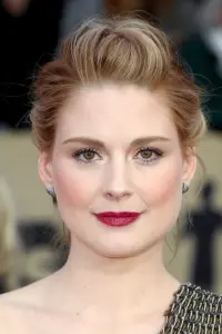 Photo Alexandra Breckenridge