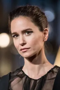 Photo Katherine Waterston