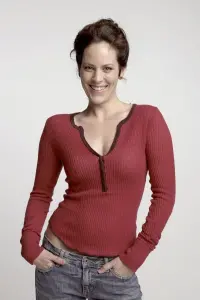 Photo Annabeth Gish