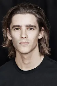 Photo Brenton Thwaites