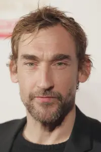 Photo Joseph Mawle