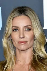 Photo Annabelle Wallis