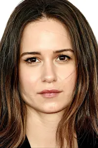 Photo Katherine Waterston