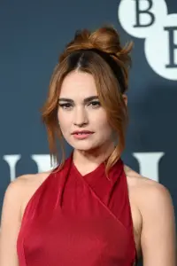 Photo Lily James