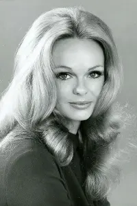 Photo Lynda Day George