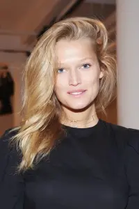 Photo Toni Garrn