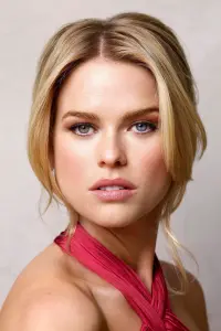 Photo Alice Eve