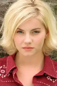 Photo Elisha Cuthbert