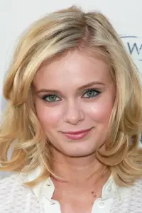 Photo Sara Paxton