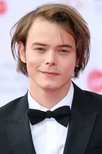 Photo Charlie Heaton