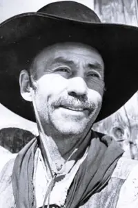 Photo Hank Worden