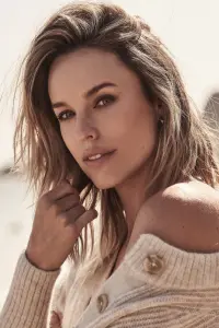 Photo Jessica McNamee