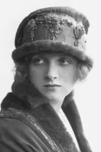 Photo Gladys Cooper