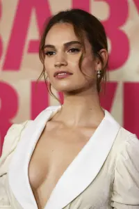 Photo Lily James