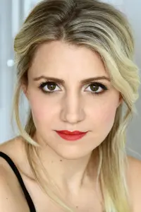 Photo Annaleigh Ashford