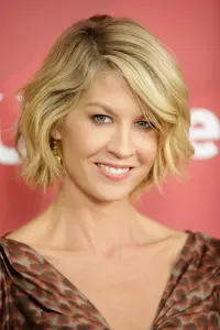 Photo Jenna Elfman