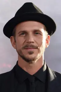 Photo Gustaf Skarsgård