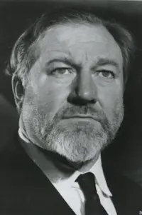 Photo James Robertson Justice