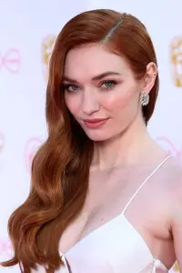 Photo Eleanor Tomlinson