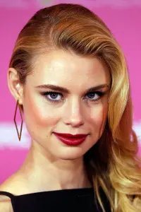 Photo Lucy Fry