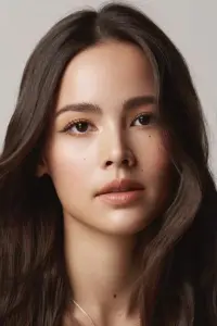 Photo Urassaya Sperbund