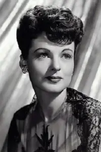 Photo Ruth Hussey