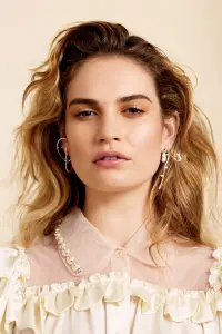 Photo Lily James