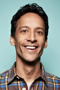 Photo Danny Pudi