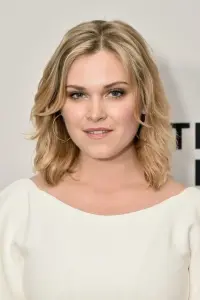 Photo Eliza Taylor