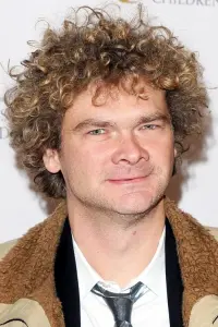 Photo Simon Farnaby