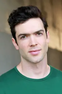 Photo Ethan Peck