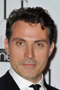 Photo Rufus Sewell