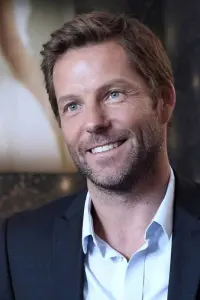 Photo Jamie Bamber