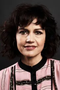 Photo Carla Gugino