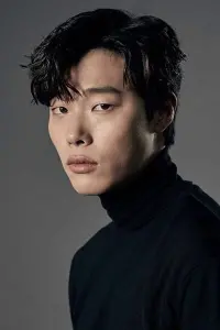 Photo Ryu Jun-yeol