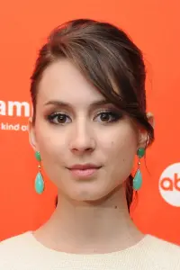 Photo Troian Bellisario