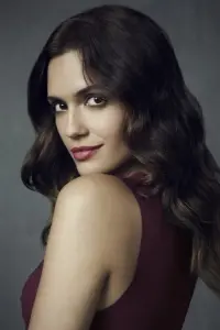 Photo Torrey DeVitto