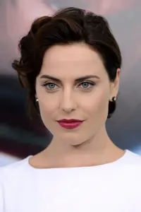 Photo Antje Traue