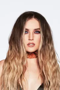 Photo Perrie Edwards