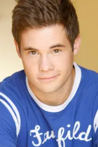 Photo Adam Devine