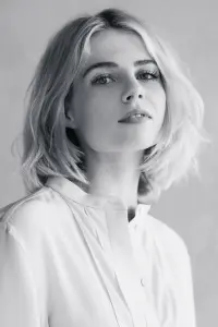 Photo Lucy Boynton