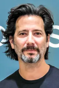 Photo Henry Ian Cusick