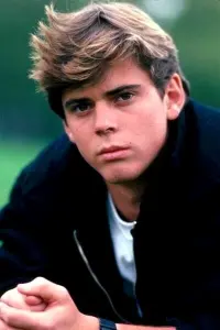 Photo C. Thomas Howell