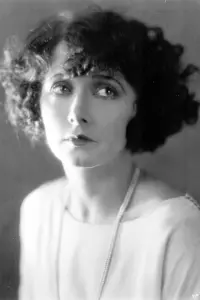 Photo Mae Busch