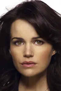 Photo Carla Gugino